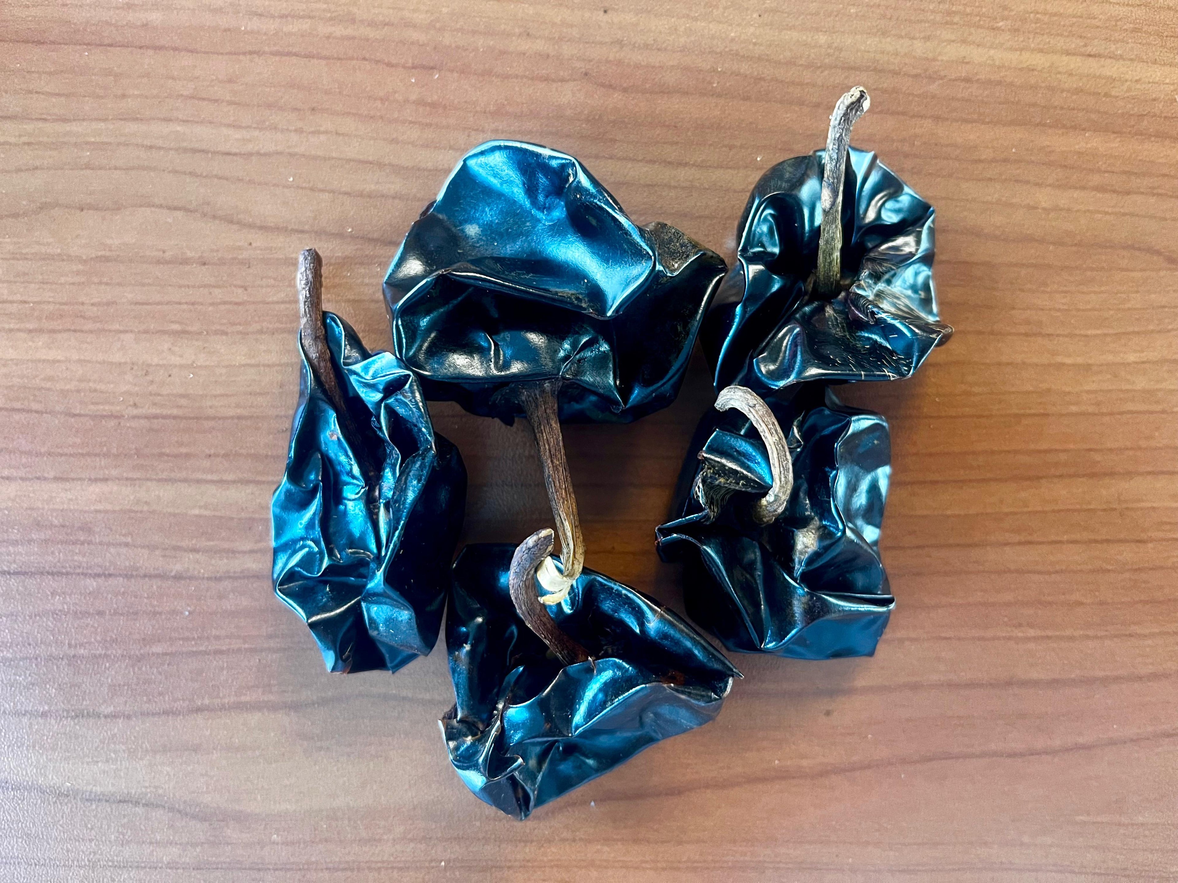 Getrocknete cascabel-Chilischoten