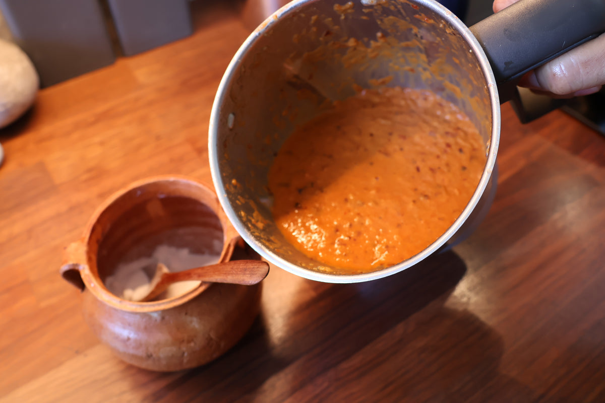 Chilisoße pürieren 